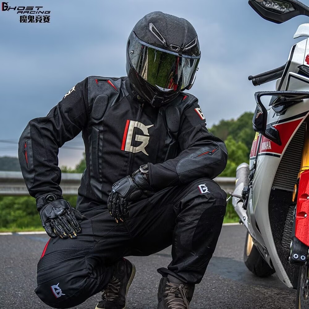 Motorcycle Gear With Airbag - Комплект мотоциклетной экипировки с воздушной подушкой,